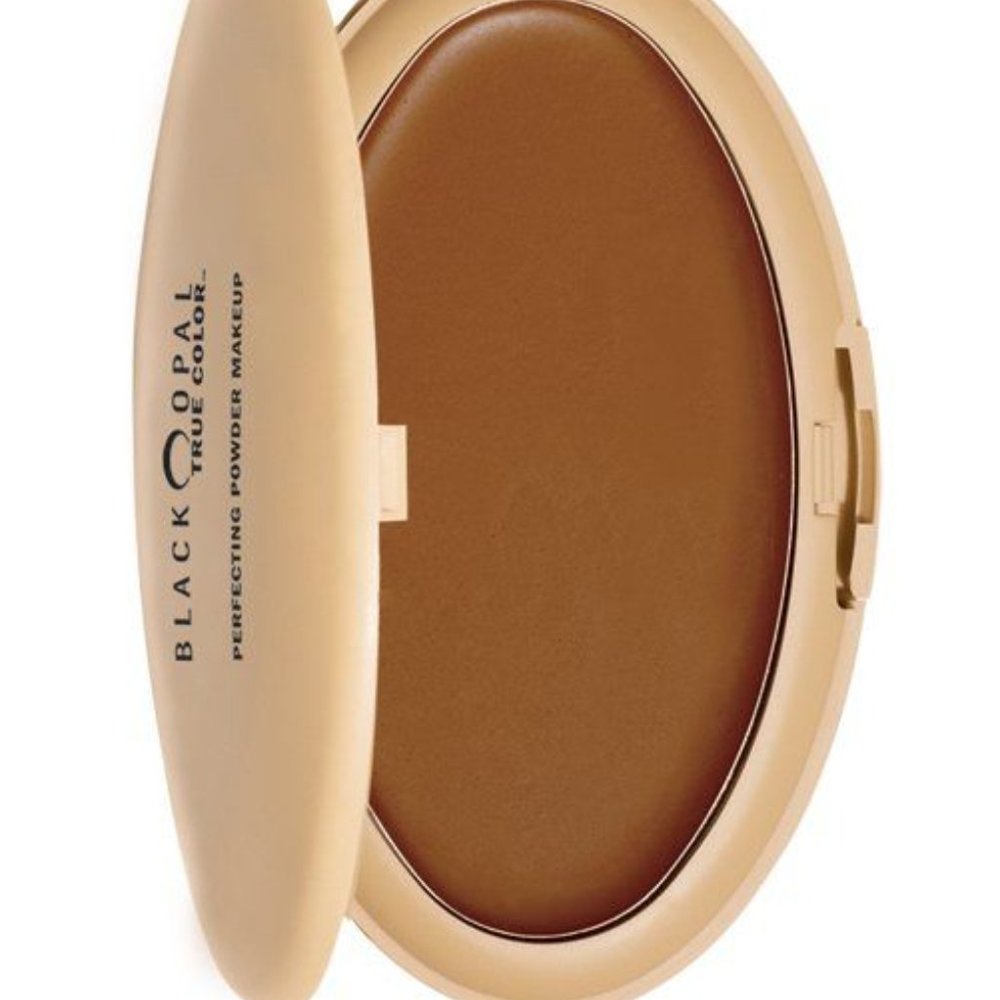 Black Opal Perfecting Powder Makeup in Nutmeg New